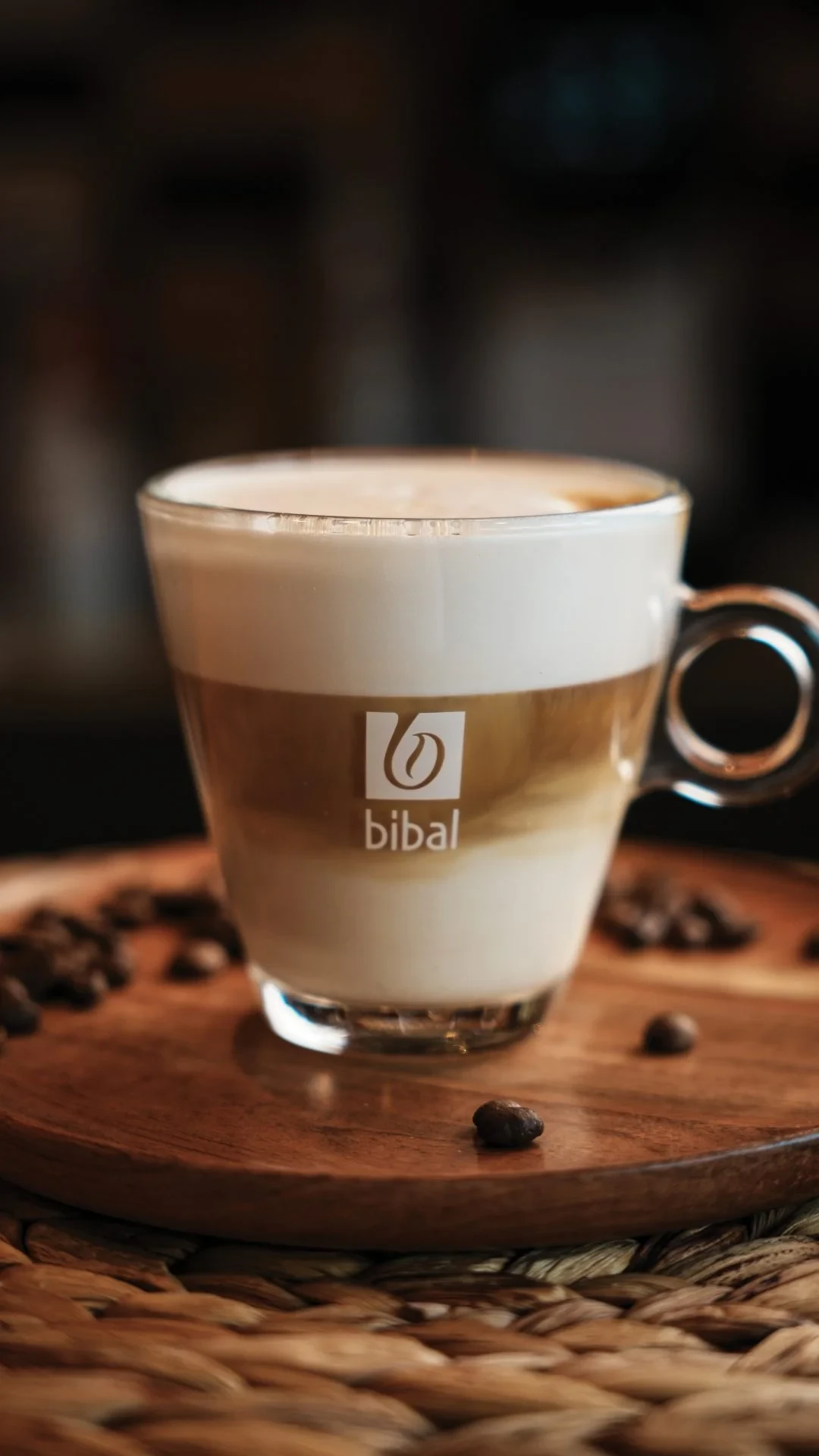 Verre de latte macchiato avec logo bibal